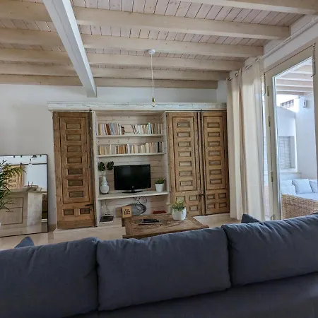 Cornise Apartment