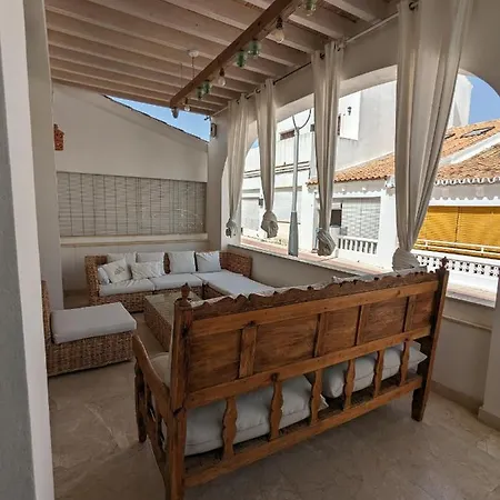 Apartment Cornise *