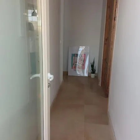 Apartment Cornise