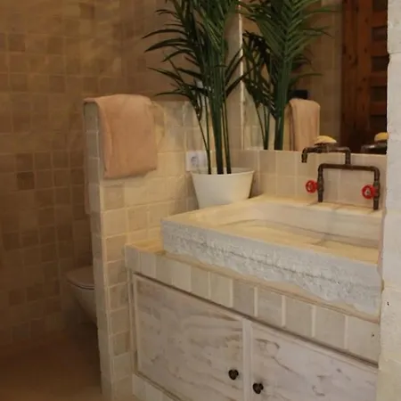 Cornise Apartment
